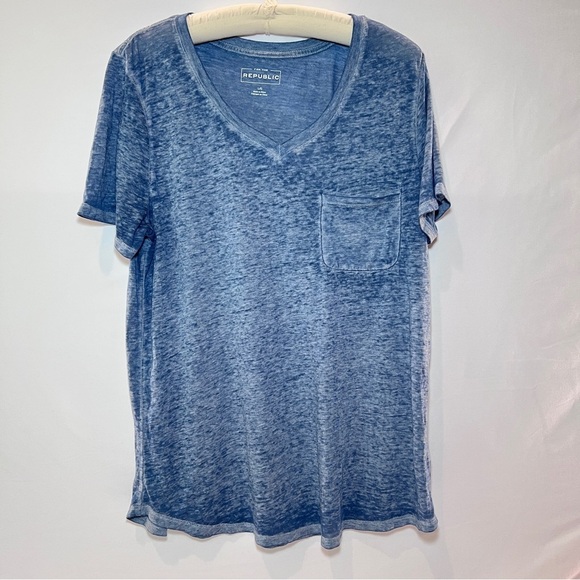 Women’s For the Republic V neck Tee - Blue Size Large - Picture 1 of 9